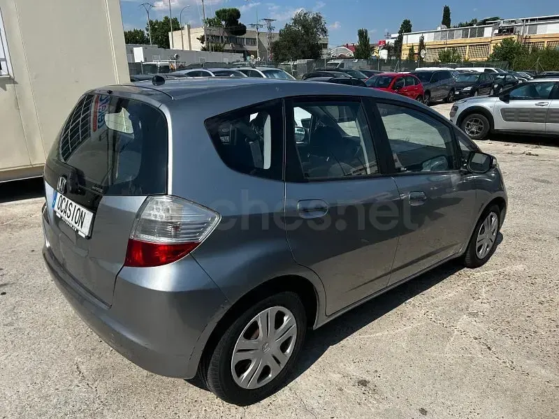 Usado Honda Jazz Elegance 90 CV (66 kW) 2010 Gris / plata Utilitario