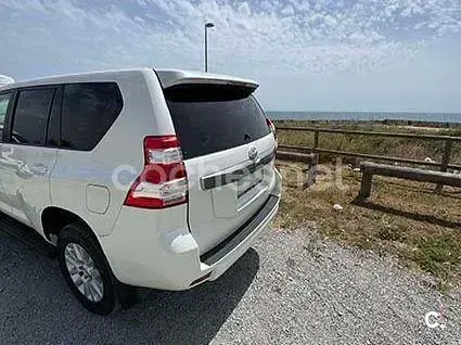 Usado Toyota Land Cruiser 177 CV (130 kW) 2017 Blanco SUV