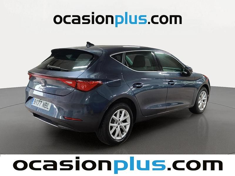 Usado Seat Leon Style 116 CV (85 kW) 2025 Gris Berlina