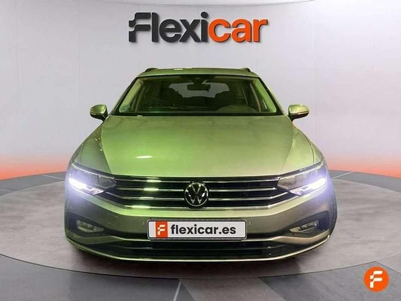 Usado VW Passat 150 CV (110 kW) 2020 Gris Familiar