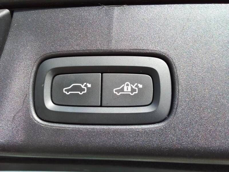 Usado Volvo V90 Business Edition 190 CV (139 kW) 2019 Blanco Familiar