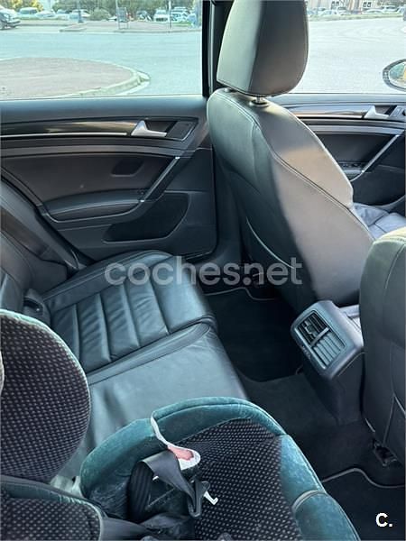 Usado VW Golf VII R 300 CV (220 kW) 2015 Negro Familiar