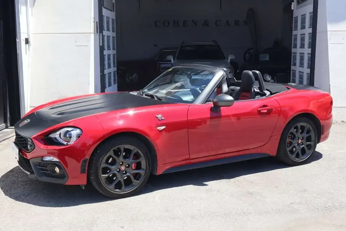 Usado Abarth 124 Spider 170 CV (125 kW) 2016 Rojo Descapotable