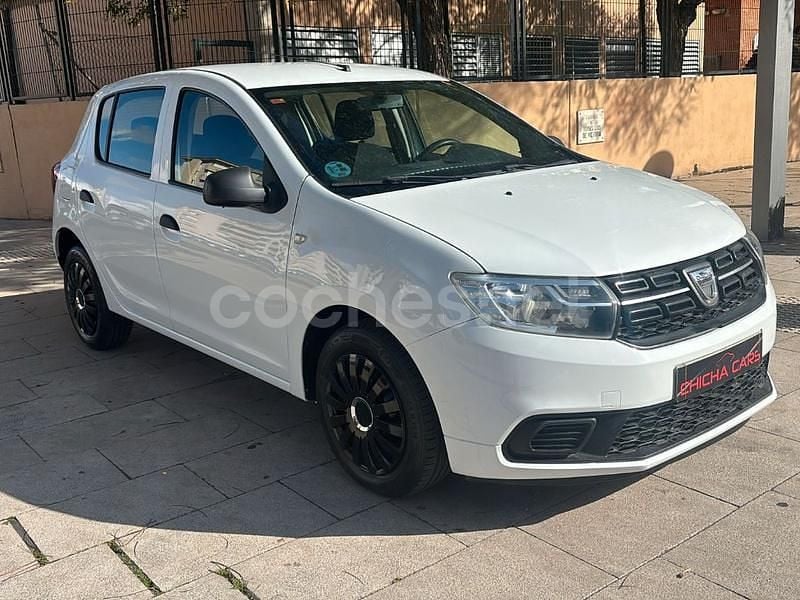 Blanco Usado 2018 Dacia Sandero Acces Berlina | 6950 € (Precio justo) - Imagen 1/4