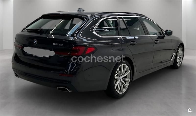 Usado BMW 530 265 CV (194 kW) 2021 Negro Familiar