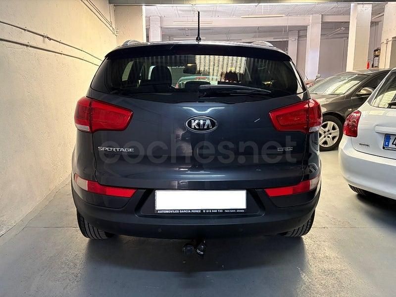 Usado Kia Sportage 115 CV (84 kW) 2014 Gris / plata SUV