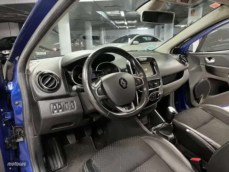 Usado Renault Clio IV LIMITED 95 CV (69 kW) 2018 Azul Berlina