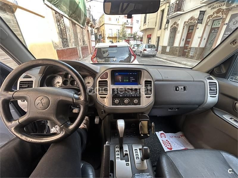 Usado Mitsubishi Montero Intense 182 CV (133 kW) 2005 Negro SUV