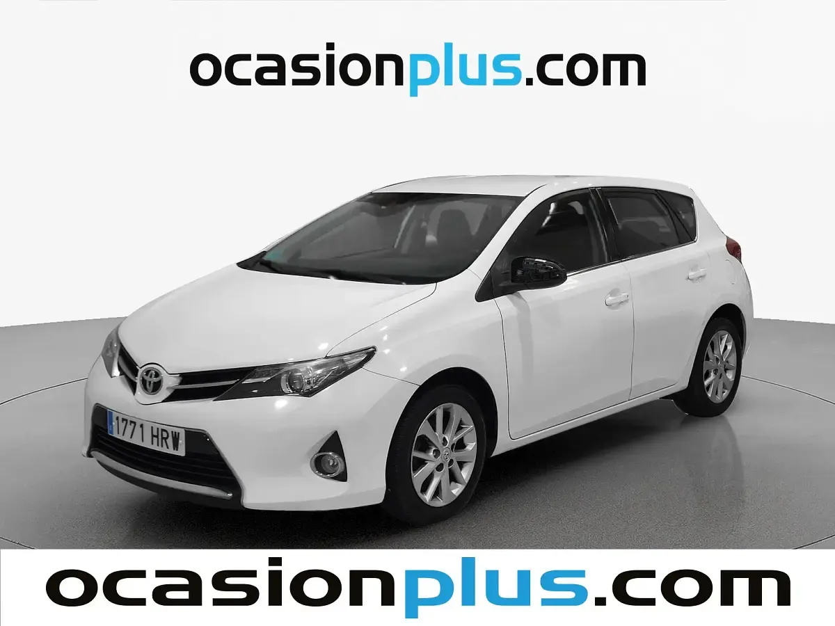 Begagnad Toyota Auris Active 132 HK (97 kW) 2013 Halvkombi