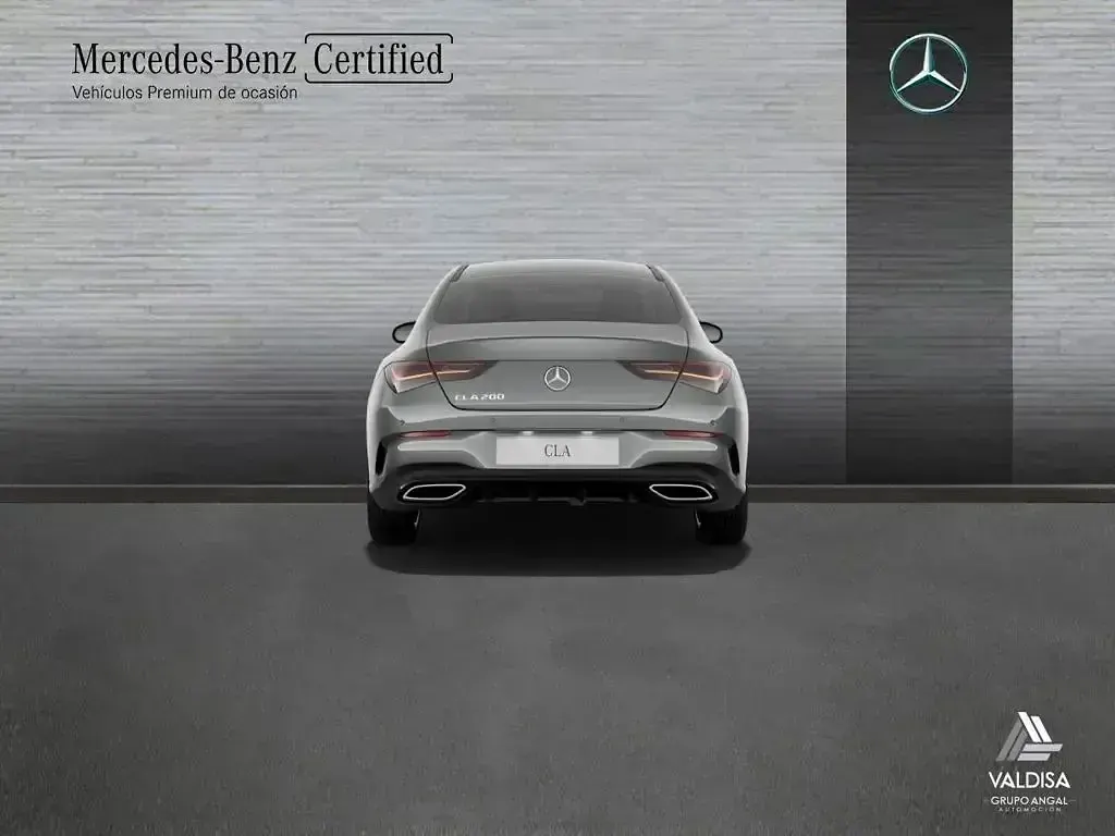 Usado Mercedes CLA200 163 CV (119 kW) 2025 Gris Berlina