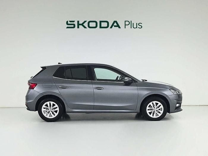 Usado Skoda Fabia Selection 115 CV (84 kW) 2024 Gris Utilitario
