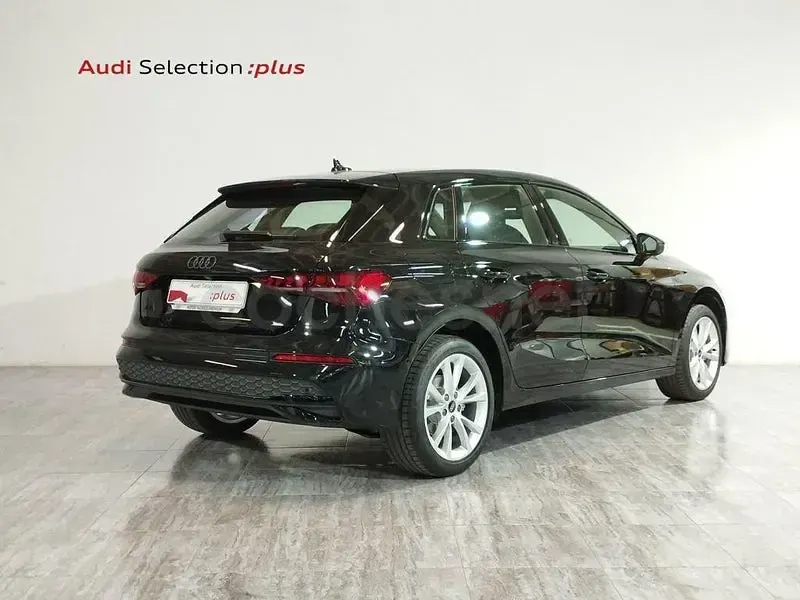 Usado Audi A3 Advanced 204 CV (150 kW) 2025 Negro Berlina