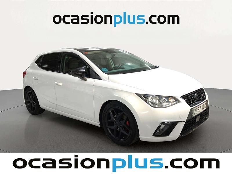 Usado Seat Ibiza FR 116 CV (85 kW) 2017 Blanco Utilitario