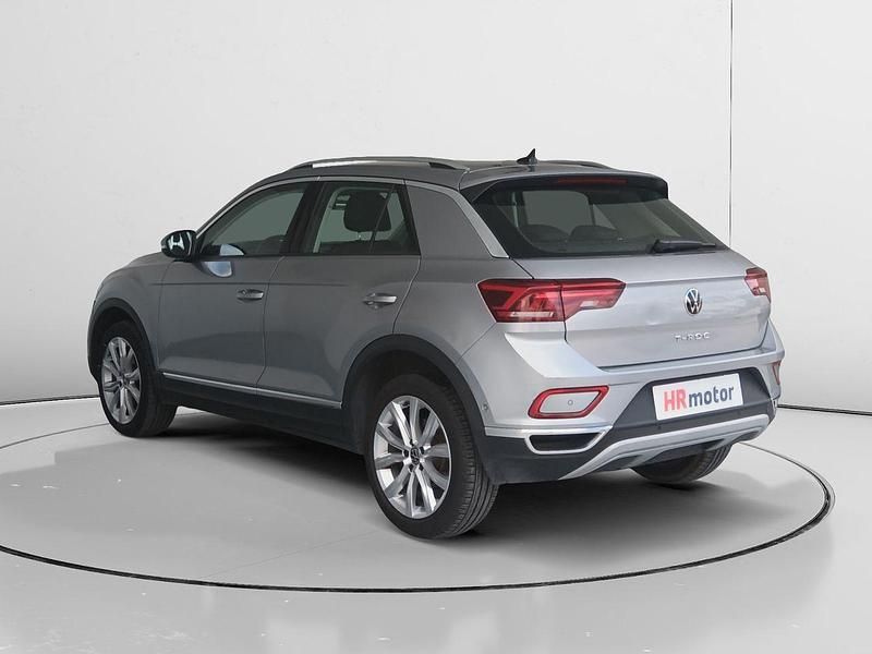 Usado VW T-Roc Style 150 CV (110 kW) 2024 Gris SUV