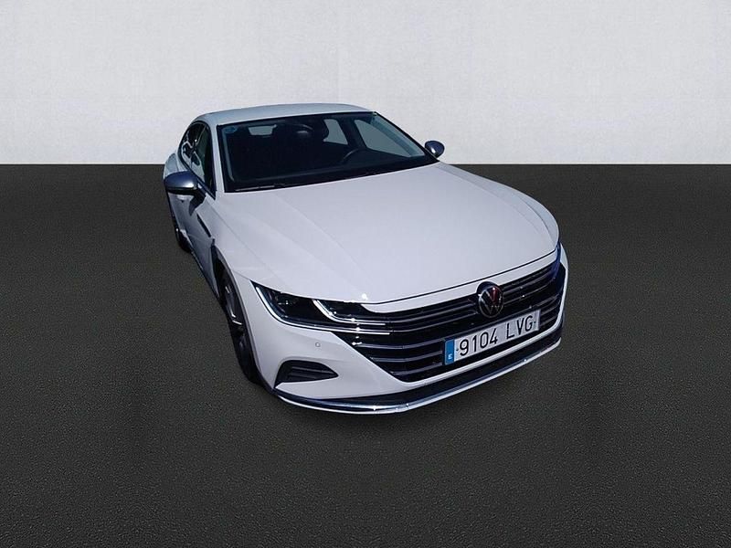 Usado VW Arteon Elegance 150 CV (110 kW) 2021 Blanco Berlina