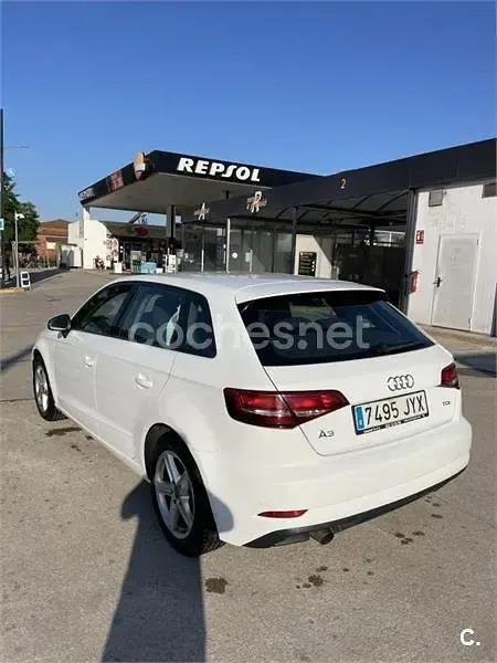 Usado Audi A3 110 CV (80 kW) 2017 Blanco Berlina
