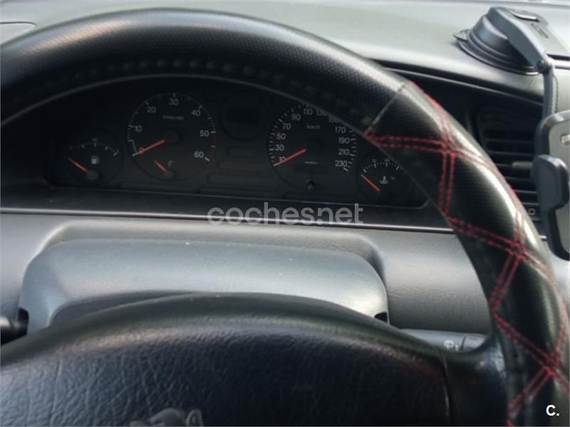 Usado Peugeot 806 110 CV (80 kW) 1997 Azul Monovolumen