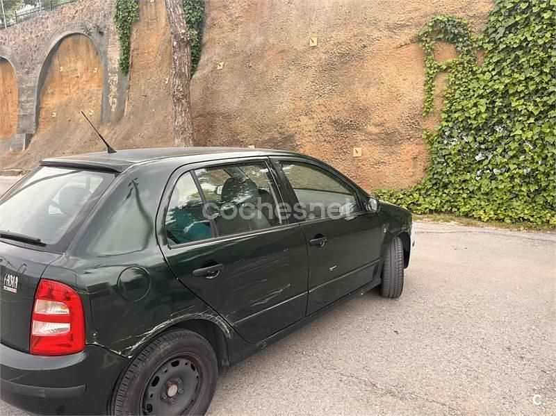 Usado Skoda Fabia Comfort 101 CV (74 kW) 2000 Verde Berlina