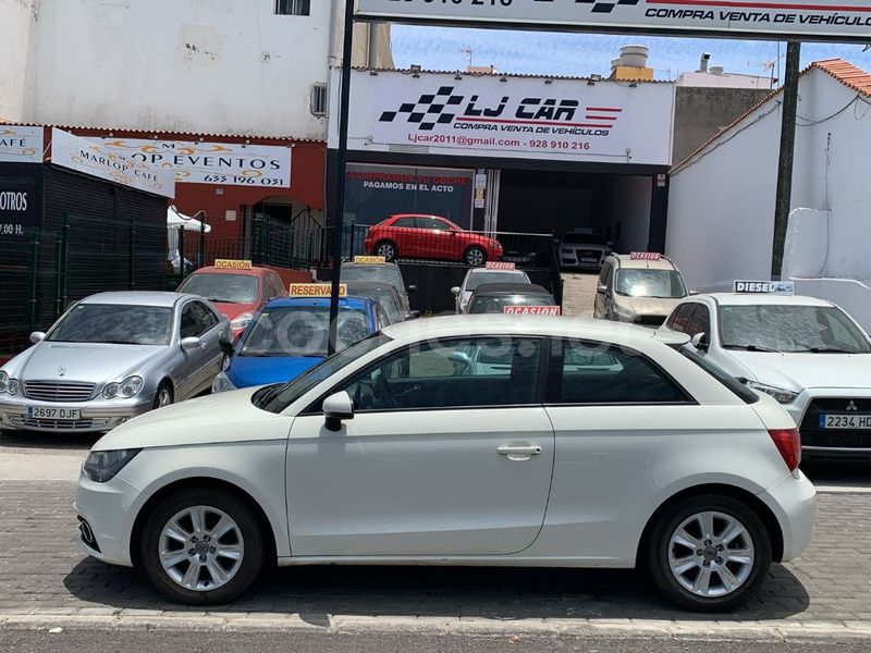 Usado Audi A1 Ambition 105 CV (77 kW) 2011 Blanco Utilitario