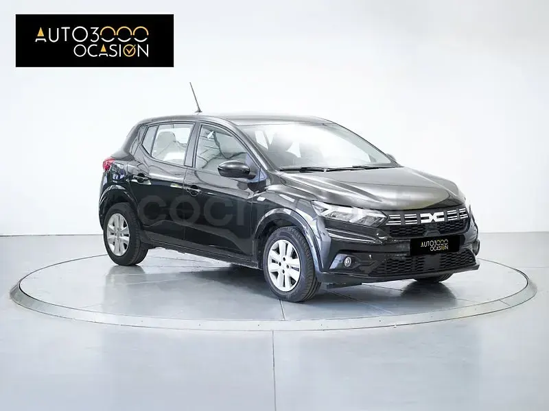 Usado Dacia Sandero Expression 91 CV (66 kW) 2023 Negro Berlina