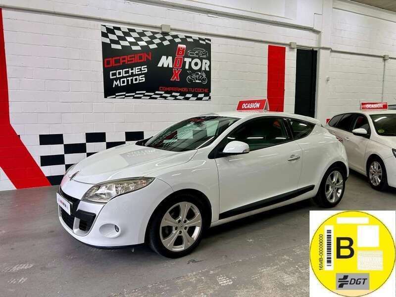 Blanco Usado 2009 Renault Mégane III Dynamique Coupe | 5990 € (Precio justo) - Imagen 1/4