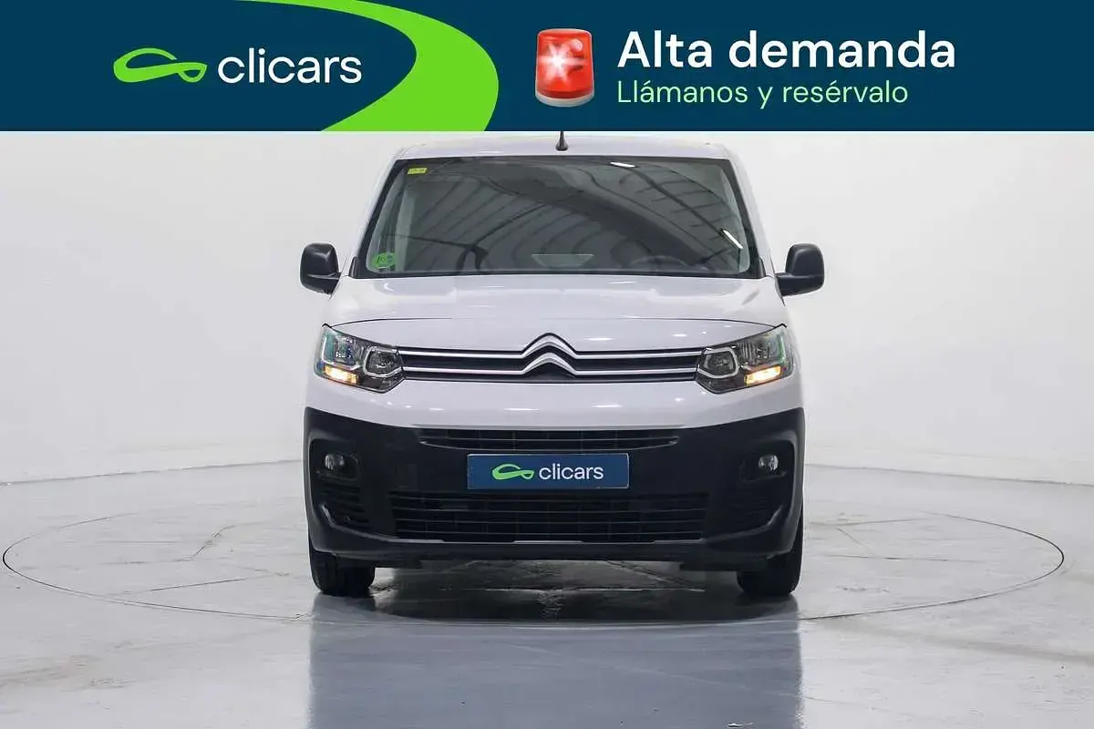 Usado Citroën Berlingo 102 CV (75 kW) 2022 Blanco Monovolumen