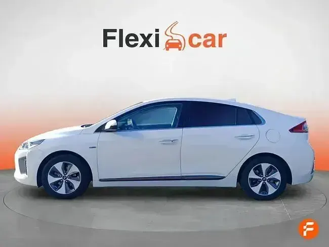 Usado Hyundai Ioniq 100 kW (136 CV) 2020 Blanco Utilitario