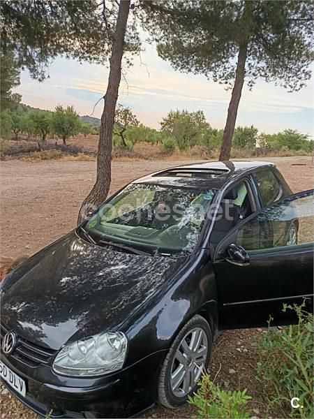 Usado VW Golf IV Sportline 105 CV (77 kW) 2005 Negro Berlina