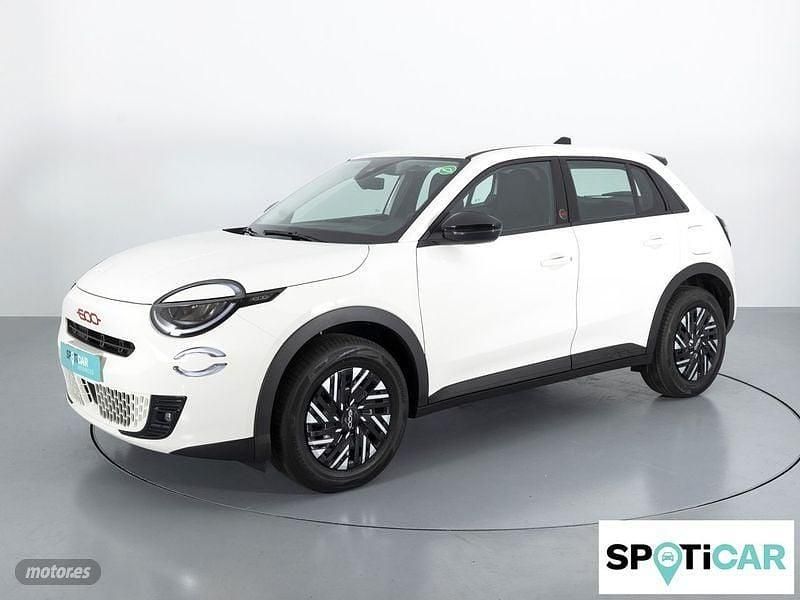 Blanco Usado 2024 Fiat 600 Red | 33.000 € - Imagen 1/4