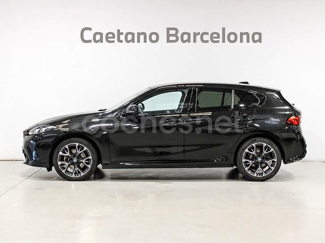 Usado BMW 118 Comfort Edition 150 CV (110 kW) 2025 Negro Utilitario