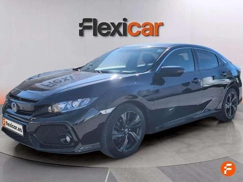 Usado Honda Civic Comfort 129 CV (94 kW) 2019 Negro Utilitario