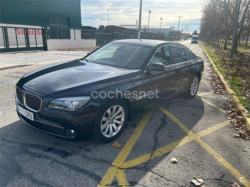 Negro Usado 2009 BMW 730 Comfort Edition Berlina | 13.990 € (Precio justo) - Imagen 1/4