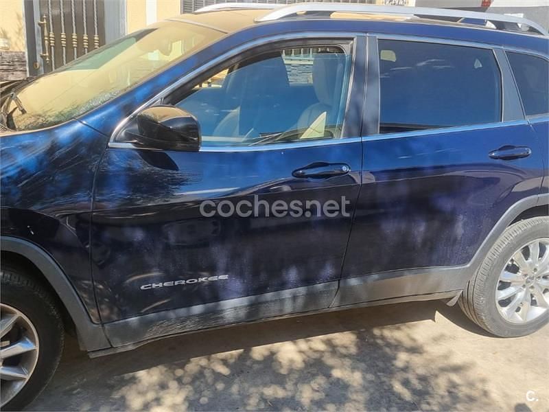Usado Jeep Cherokee Limited 200 CV (147 kW) 2016 Negro SUV
