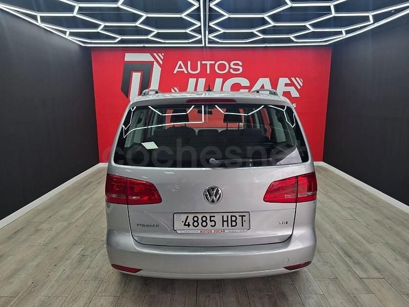 Usado VW Touran Edition 105 CV (77 kW) 2011 Gris / plata Monovolumen