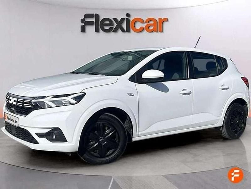 Begagnad Dacia Sandero Essentiel 91 HK (66 kW) 2023 Vit Halvkombi