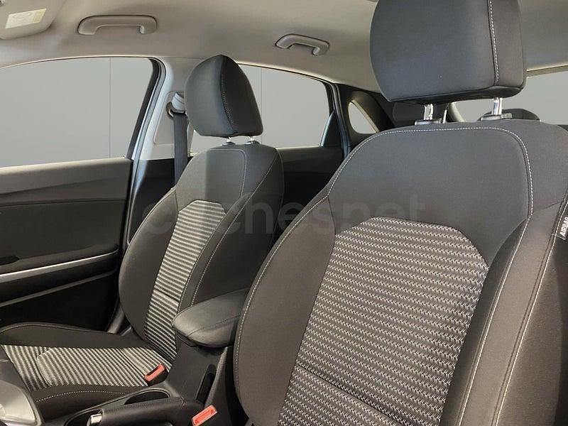 Usado Kia Ceed 100 CV (73 kW) 2025 Blanco Utilitario