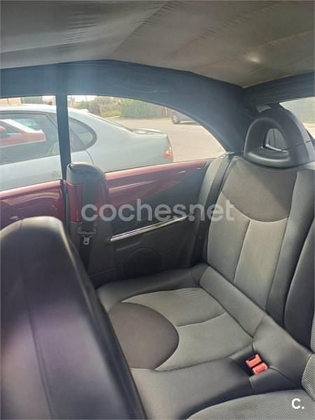 Usado Citroën C3 Pluriel Exclusive 70 CV (51 kW) 2009 Granate Descapotable