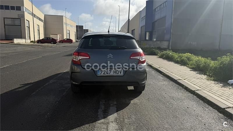 Begagnad Citroën C4 Seduction 92 HK (67 kW) 2011 Grå Sedan