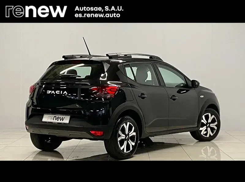 Begagnad Dacia Sandero Expression 101 HK (74 kW) 2023 Svart Sedan