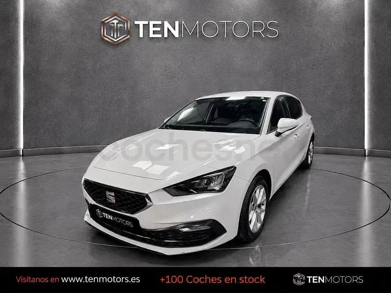 Usado Seat Leon Style 115 CV (84 kW) 2021 Blanco Berlina