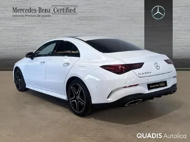 Usado Mercedes CLA220 190 CV (139 kW) 2025 Blanco polar Berlina
