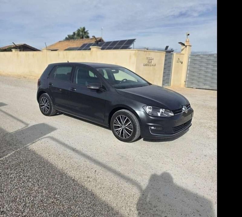 Gris Usado 2016 VW Golf Sportsvan Business Monovolumen | 11.899 € (Un poco caro) - Imagen 1/4