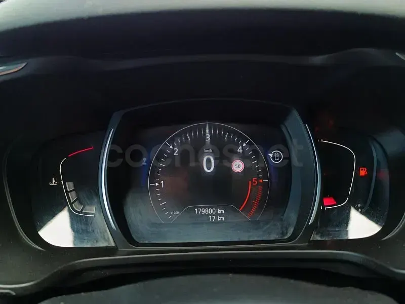 Usado Renault Kadjar Zen 150 CV (110 kW) 2021 Azul SUV