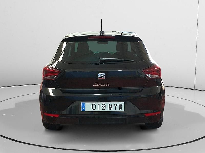 Usado Seat Ibiza 116 CV (85 kW) 2025 Negro Utilitario