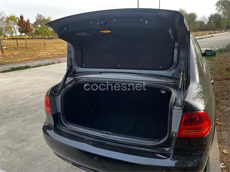 Usado Kia Magentis 140 CV (102 kW) 2006 Negro Berlina