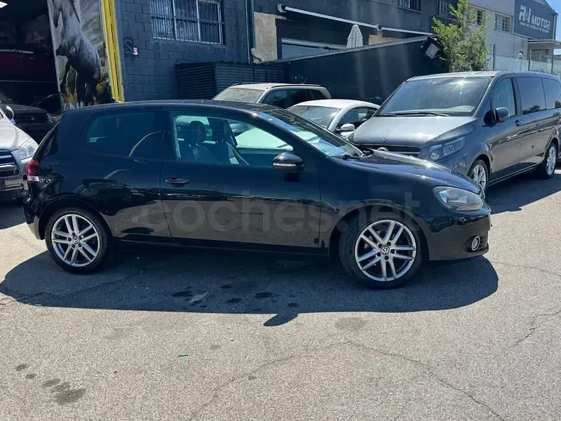 Usado VW Golf VI Advance 122 CV (89 kW) 2010 Negro Berlina