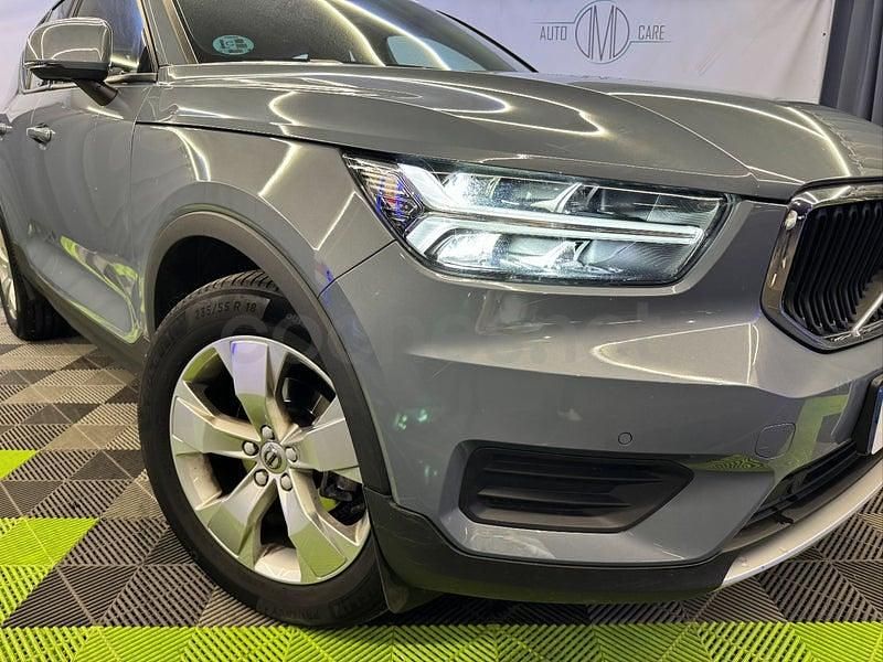 Usado Volvo XC40 Momentum 150 CV (110 kW) 2021 Azul SUV