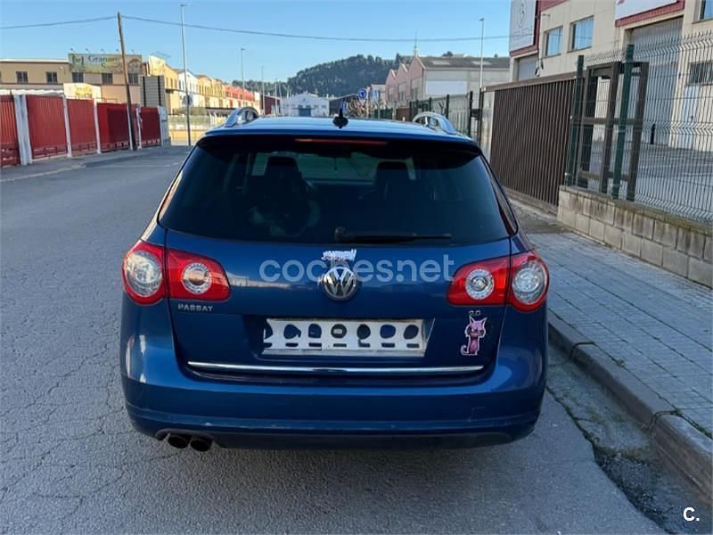 Usado VW Passat R-line 140 CV (102 kW) 2010 Azul Familiar