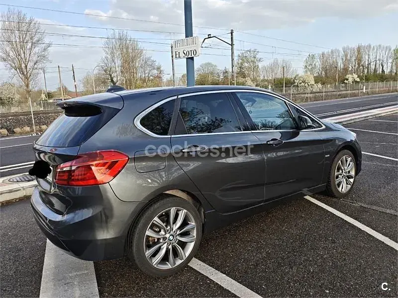Usado BMW 218 Luxury Line 150 CV (110 kW) 2016 Gris / plata Familiar
