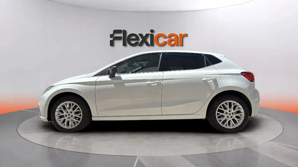 Usado Seat Ibiza Style 80 CV (58 kW) 2024 Blanco Utilitario